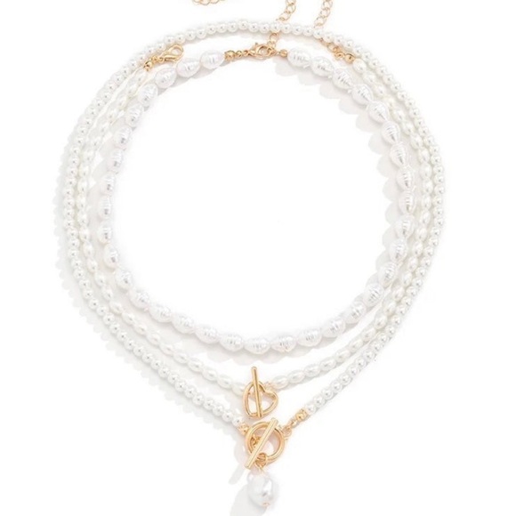 🌟 NEW 3-Piece Pearl Necklace Set with Gold Accents/Clasps 🌟 - Picture 2 of 4